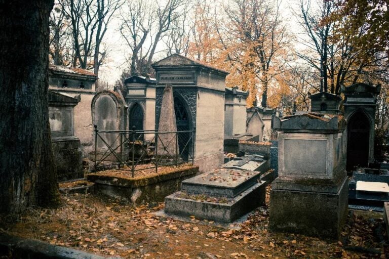 A spooky scavenger hunt happening at Orlando’s Greenwood Cemetery