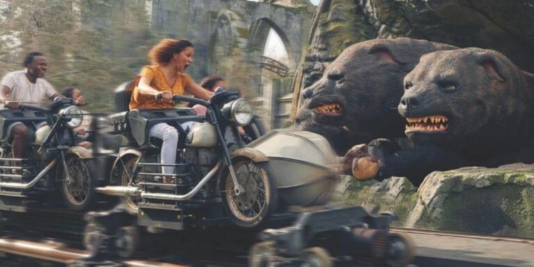 Universal Orlando Removes Massive ‘Harry Potter’ Prop, Now Listed for $125,000